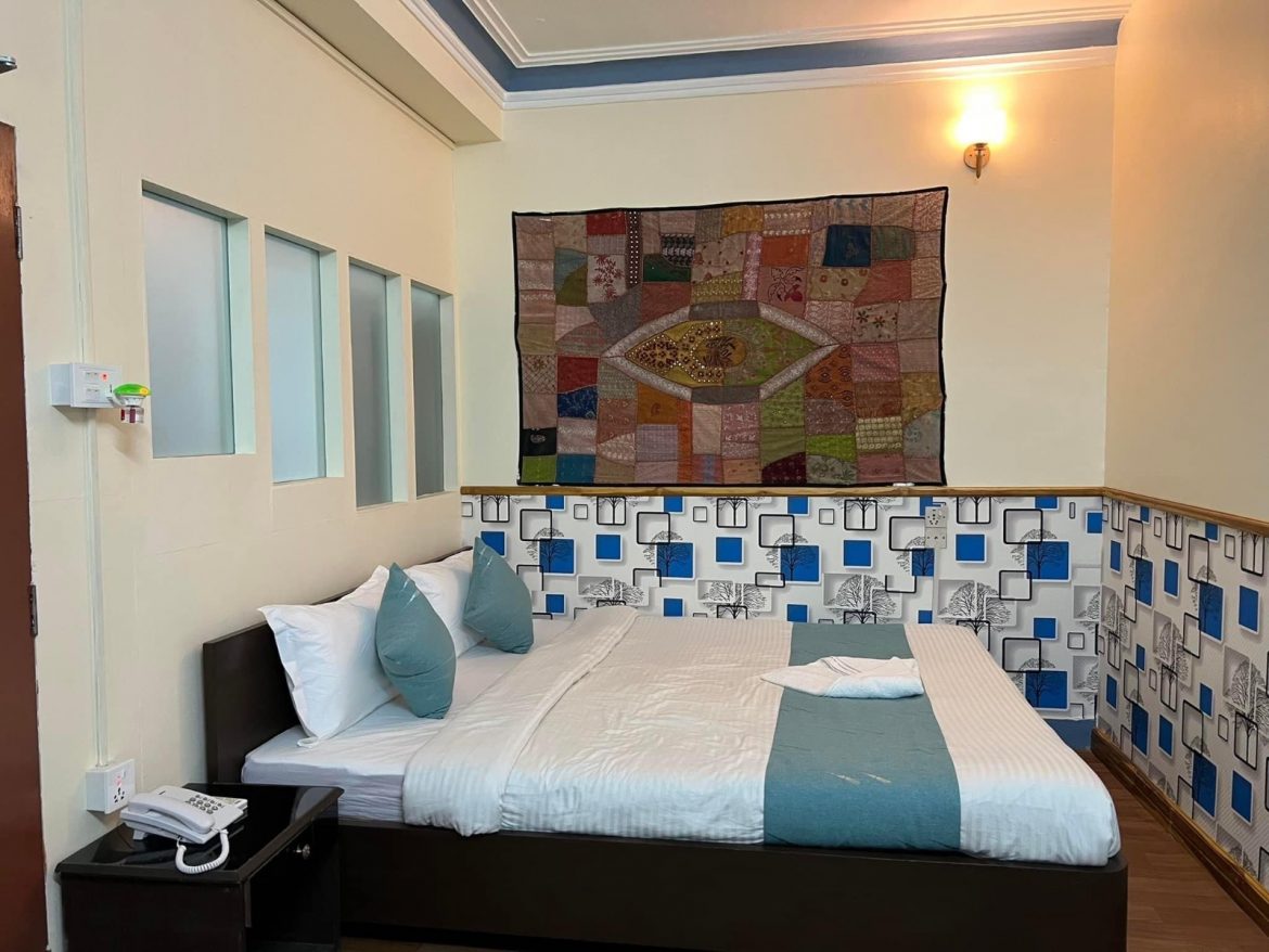 Deluxe Double or Twin